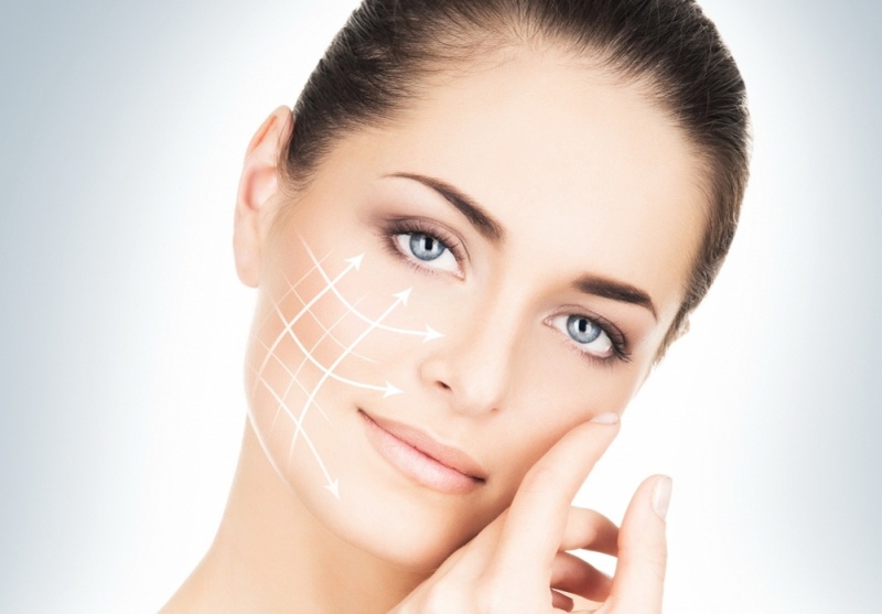 Dưỡng ẩm và chống lão hóa với bộ đôi kết hợp Retinol và Axit Hyaluronic 2