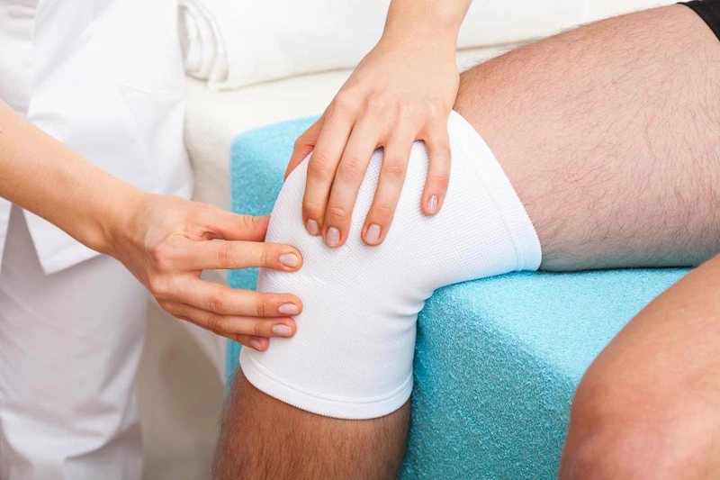 Giải đáp: Gãy xương bánh chè có đi lại được không? 3