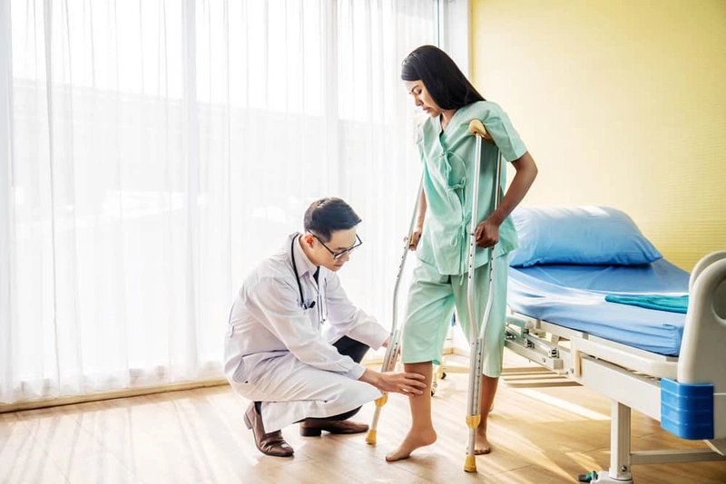 Gãy xương cẳng chân bao lâu thì đi được Bí quyết giúp xương mau lành 2