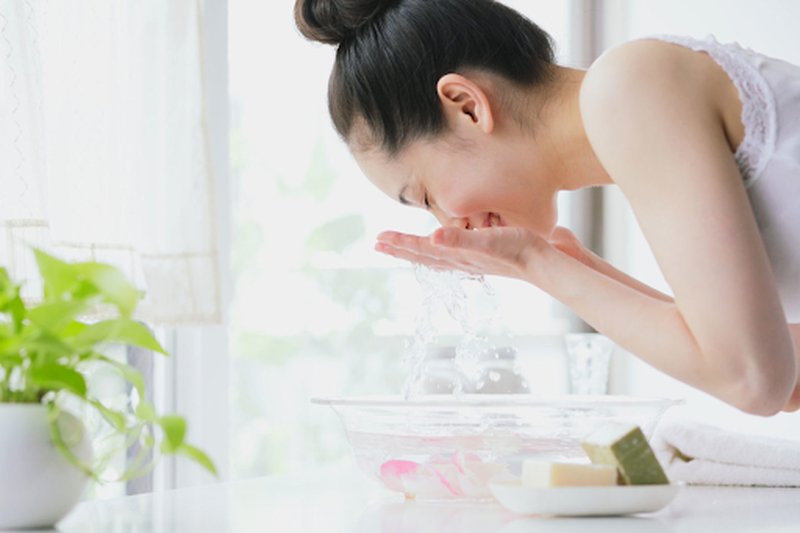 [Giải đáp] Chấm tàn nhang trên gò má có gây hại cho da hay không? 4