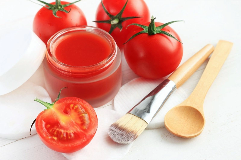Giải đáp đắp mặt nạ cà chua có bị ăn nắng không 2