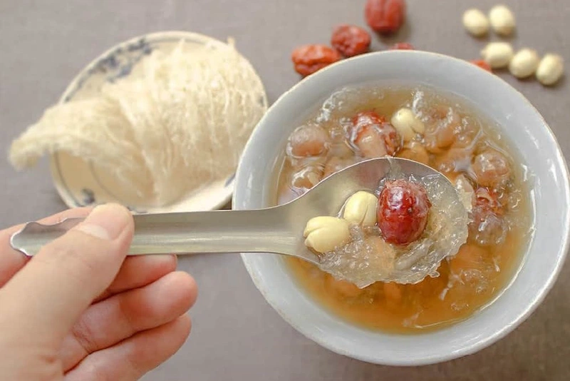 Giải đáp thắc mắc: Bệnh cường giáp có ăn yến được không?2