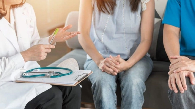 Cách an toàn và hiệu quả nhất là đến các cơ sở y tế uy tín để được bác sĩ thăm khám, chẩn đoán
