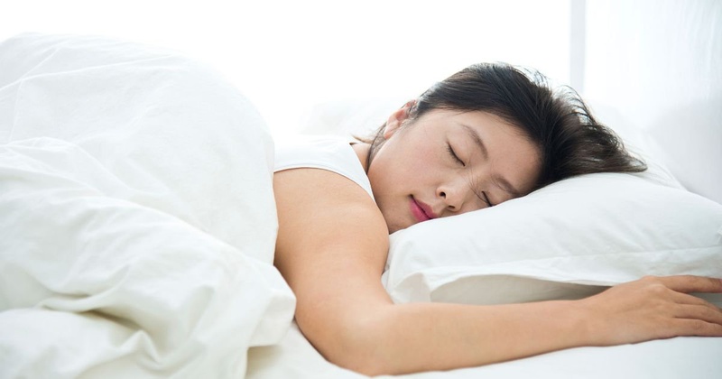 Ngủ sâu giấc hơn là một trong những giải pháp cải thiện tình trạng thâm quầng mắt sau sinh hiệu quả