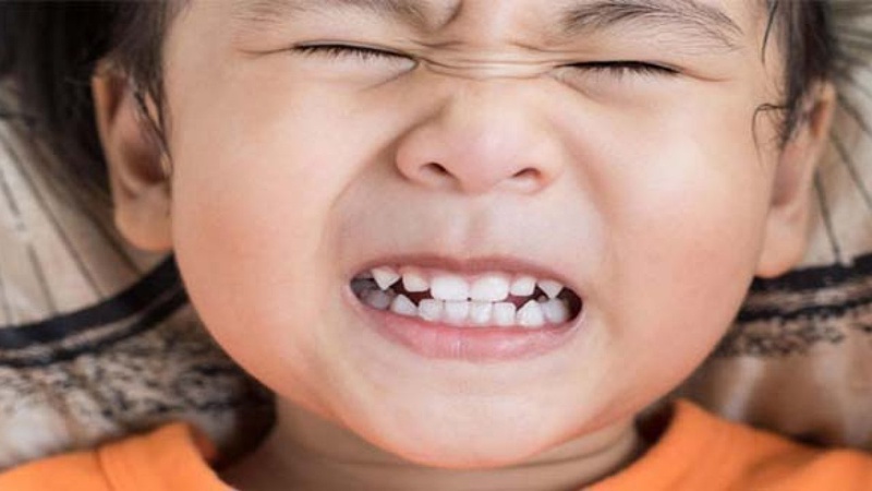 Giải thích hiện tượng nghiến răng khi ngủ ở trẻ em 1