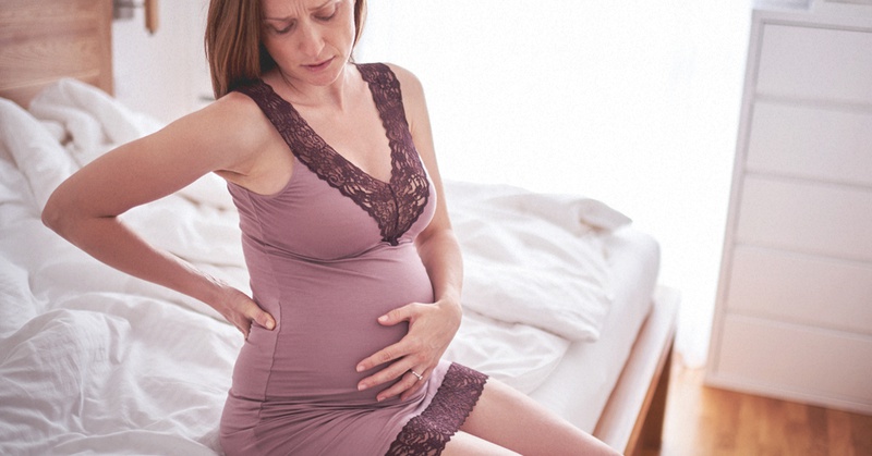 Cách giảm đau lưng khi mang thai hiệu quả nhất cho mẹ bầu 4