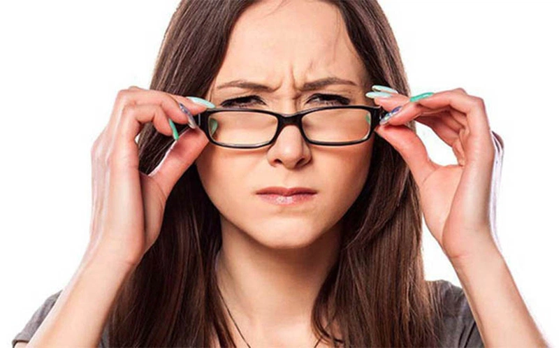 Gợi ý giúp bạn phân biệt loạn thị và cận thị