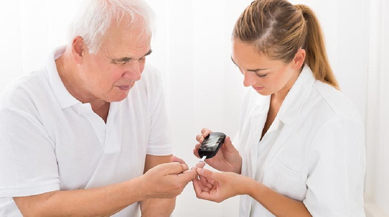 Hạ đường huyết ở người cao tuổi: nguyên nhân và cách xử trí 1