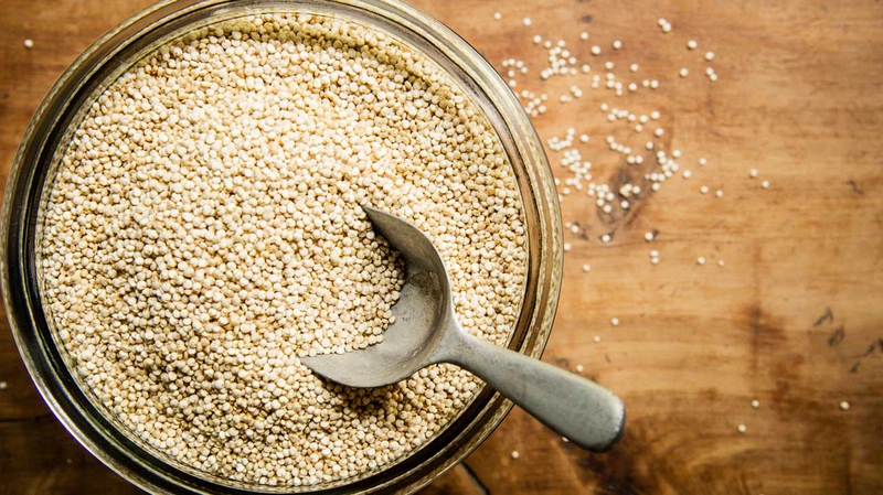 Hạt quinoa bao nhiêu calo? Công dụng bất ngờ mà hạt quinoa mang lại 2