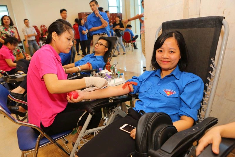 hiến máu có hết mụn không 2