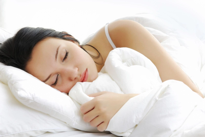 Hiện tượng khô mắt khi ngủ dậy và giải pháp 2
