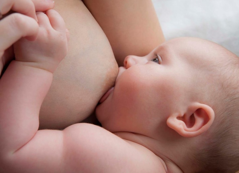 Hiện tượng trẻ sơ sinh bị tiêu chảy sủi bọt là do đâu và nên khắc phục như thế nào? 2