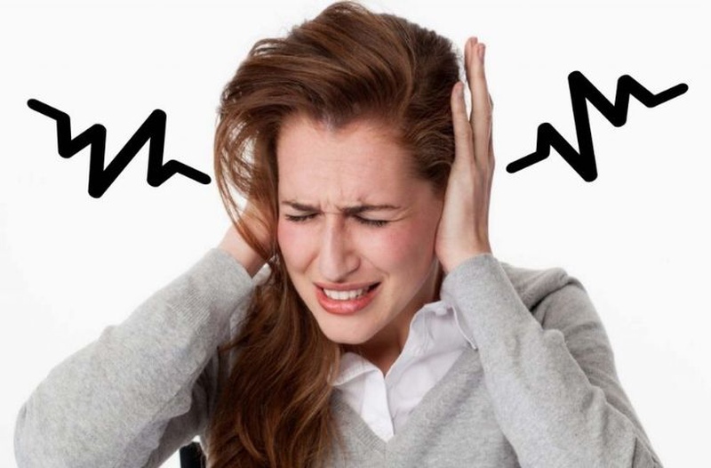 Hiện tượng ù tai trái kéo dài: Chớ nên coi thường 1