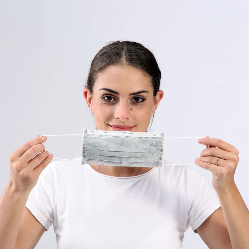 Hiệu quả của khẩu trang y tế than hoạt tính và cách chọn khẩu trang chất lượng 1