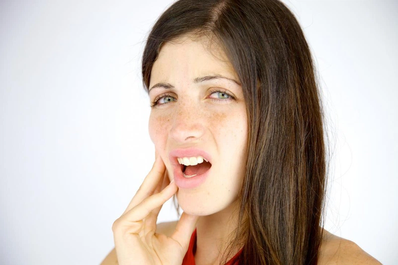 Răng khôn bị sâu nếu không điều trị sẽ ảnh hưởng tới quá trình ăn nhai 
