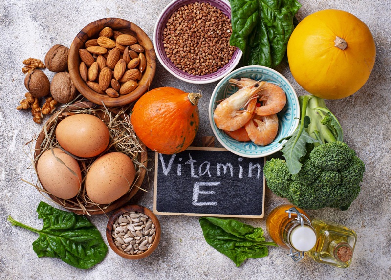 Hướng dẫn: Cách làm lông mày rậm bằng vitamin E3
