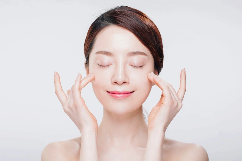 Hướng dẫn cách sử dụng xịt khoáng Eucerin đúng chuẩn 1