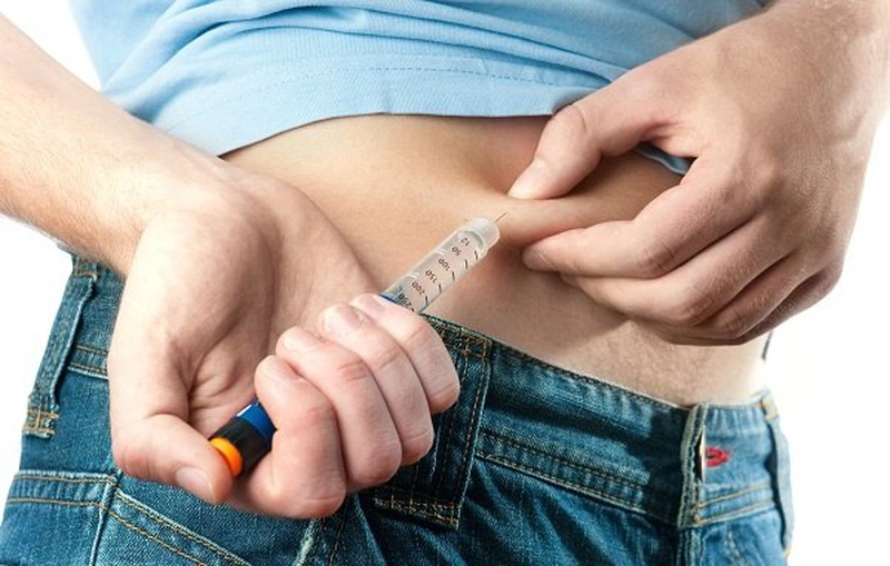 Cách tiêm insulin bằng bơm tiêm