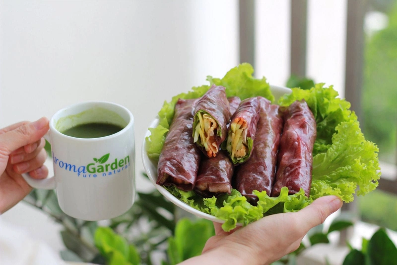 Bánh đa nem gạo lứt được chế biến thành những món ăn có lợi cho sức khoẻ