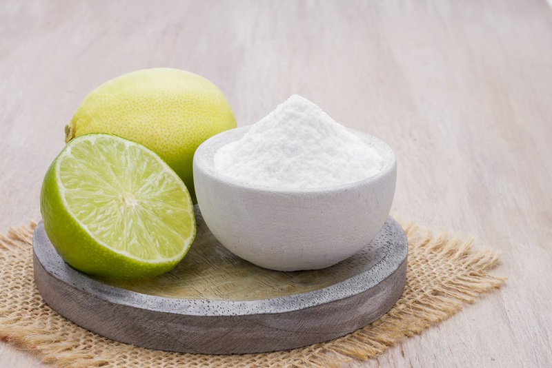 Trị thâm đầu gối bằng baking soda nguyên chất
