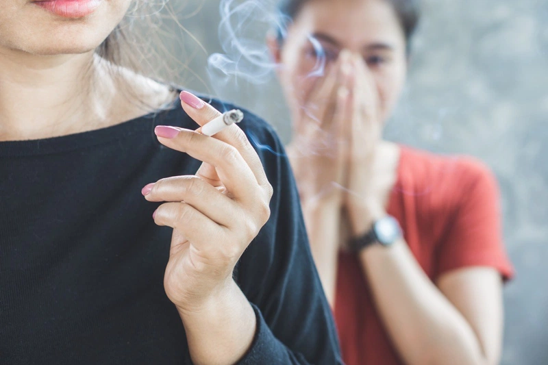 Hút thuốc lá thụ động là gì? Tác hại của việc hút thuốc thụ động1