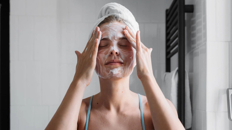 iso trị mụn 2