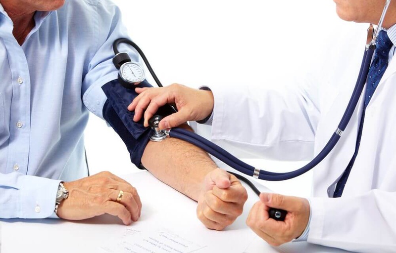 Các Tiêu chí chọn máy đo huyết áp tại nhà phù hợp giúp chọn sản phẩm phù hợp với nhu cầu sử dụng