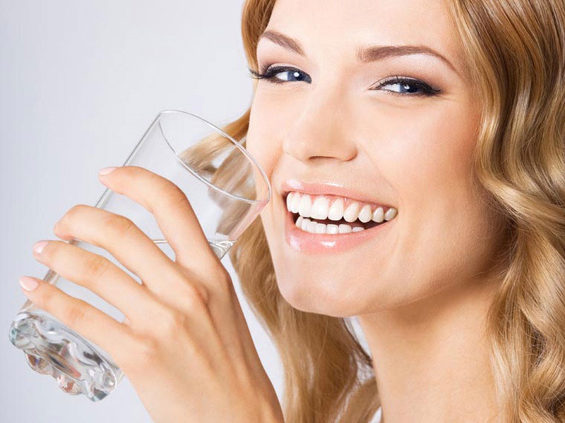 Khám phá những cách chăm sóc tóc khô rụng cực đơn giản và hiệu quả 2