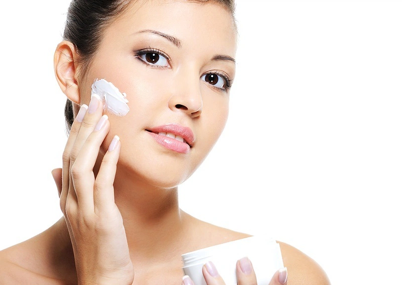 Khám phá trọn bộ kem chống lão hóa Hada Labo 1