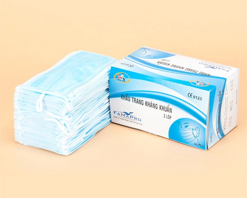 Khẩu trang kháng khuẩn 3 lớp FamaPro