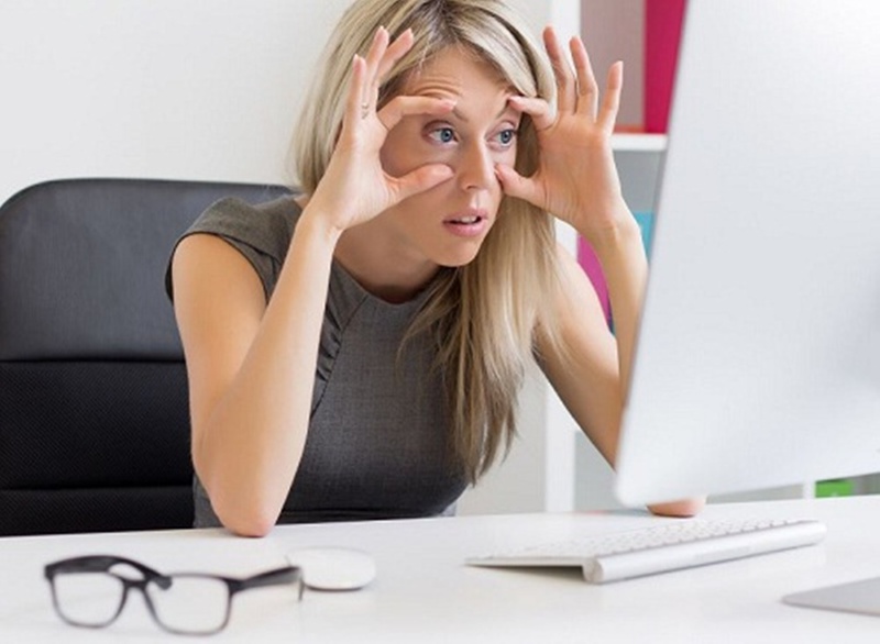 Khô mắt cay mắt và làm thế nào để khắc phục? 1