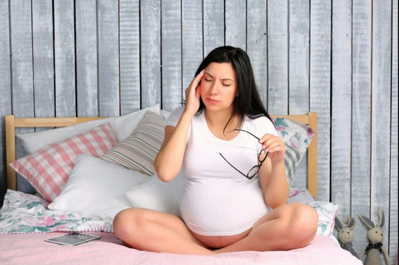 Khô mắt ở bà bầu và những điều cần biết1
