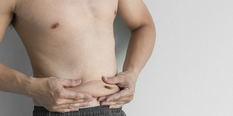 Skinny fat là thuật ngữ chỉ những người có thân hình gầy nhưng lại có nhiều mỡ ở vùng ngực và bụng