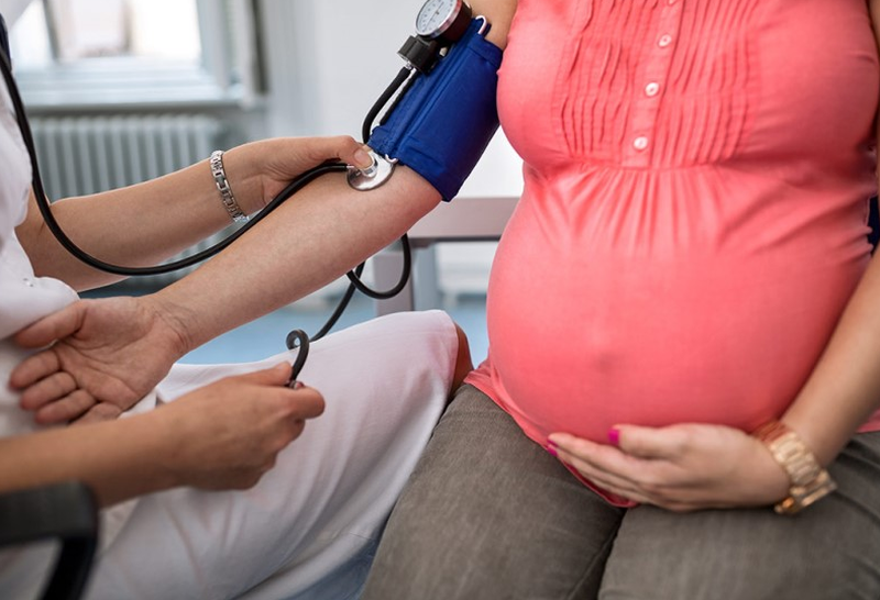 Làm sao nhận biết chứng tiền sản giật và cách phòng tránh? 1