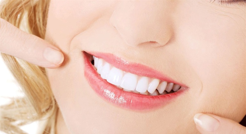 Làm trắng răng bằng giấm táo và những điều bạn cần biết 2