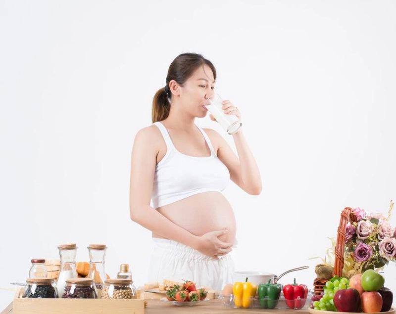 Lượng canxi cần thiết cho bà bầu theo từng tháng thai kì là bao nhiêu? 2