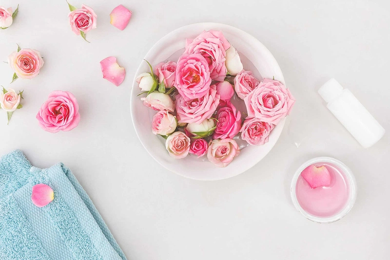 Lưu ý khi chọn nước hoa hồng se khít lỗ chân lông1