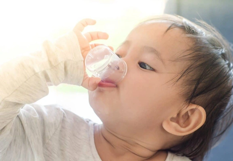 Lưu ý khi chọn thuốc trị ho cho trẻ mẹ nào cũng phải biết 2