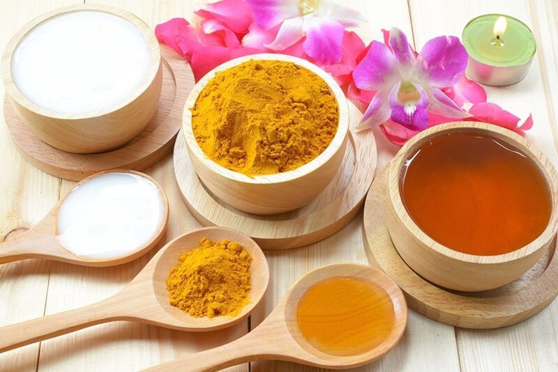 7 mẹo làm hồng môi khi bôi son thường xuyên 3