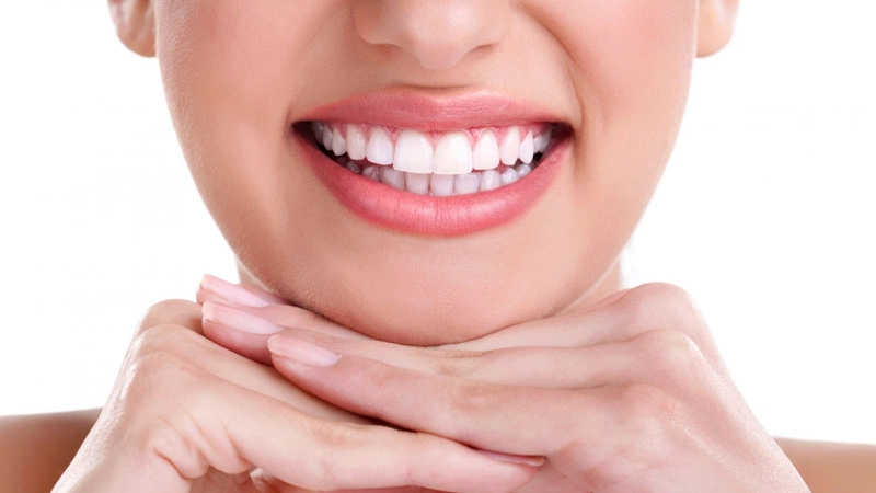 Cách pha nước súc miệng listerine từ đinh hương, quế, bạc hà