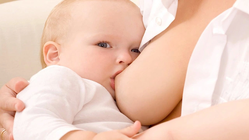 Mách bạn cách xem sữa mẹ như thế nào là đặc - loãng