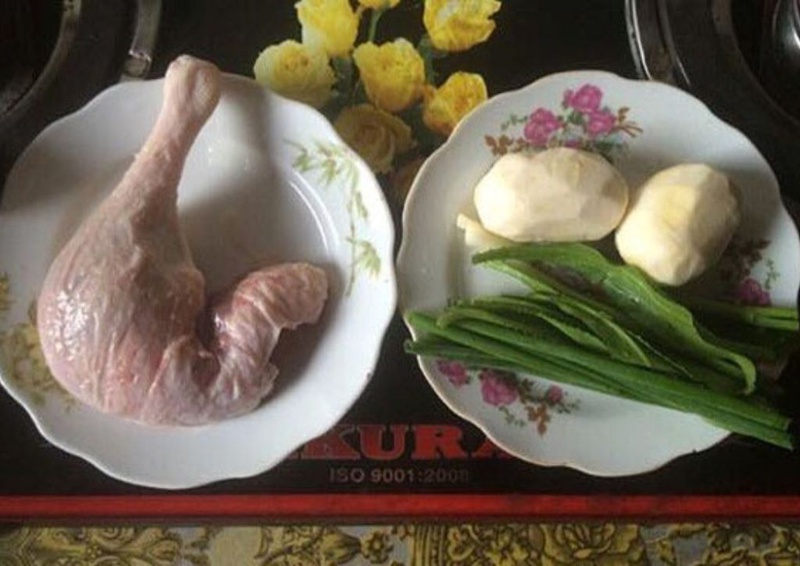 Mách mẹ 3 món cháo khoai sọ cho bé ăn dặm bổ dưỡng 2