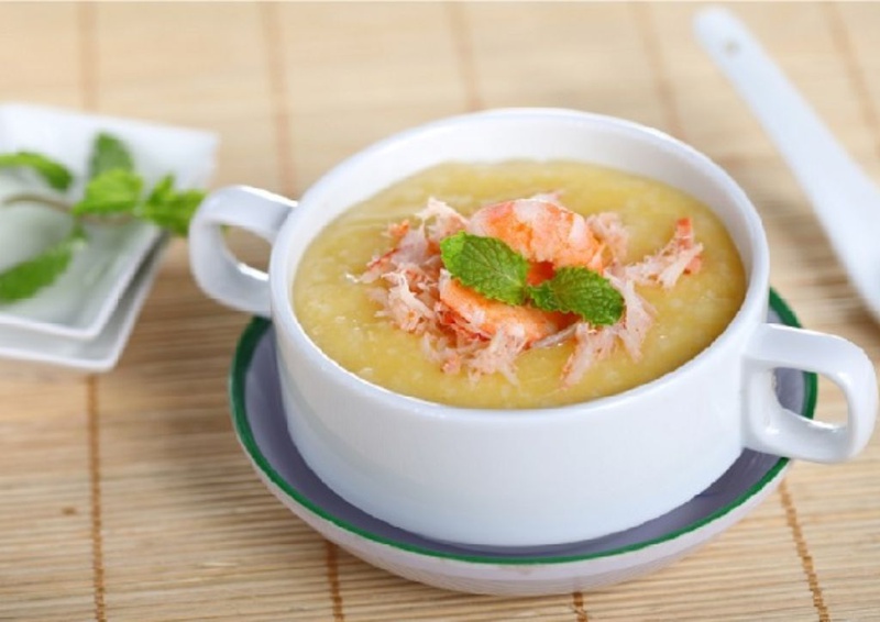 Mách mẹ 3 món cháo khoai sọ cho bé ăn dặm bổ dưỡng 4
