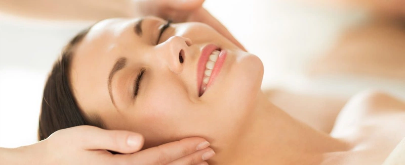 Massage mặt buổi sáng: Tinh thần thoải mái, da căng mọng, trắng hồng 2