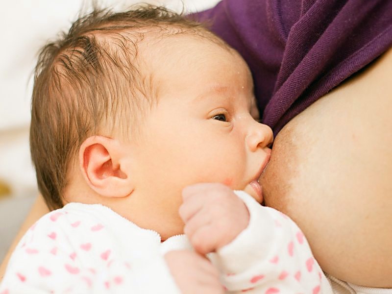 Mẹ cho con bú thiếu canxi và cách bổ sung canxi đầy đủ cho mẹ và bé 1