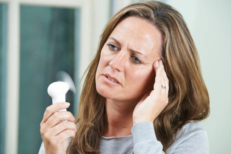 Giải đáp thắc mắc: Uống trinh nữ hoàng cung có nóng không-3