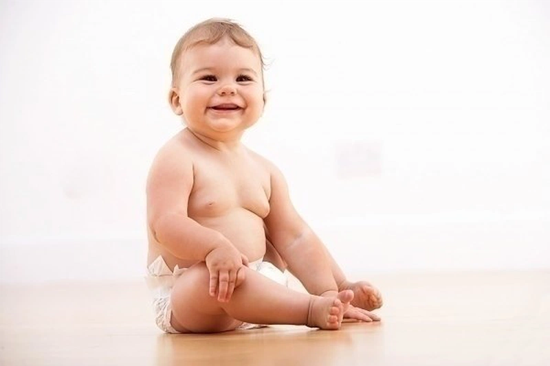 Dấu hiệu bé muốn cai sữa