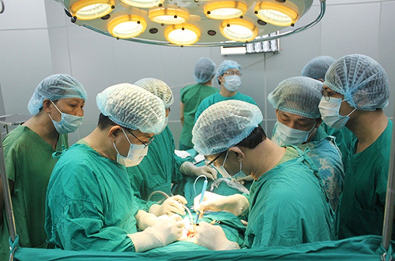 Lý do nên chọn phương pháp mổ nội soi gai cột sống 2