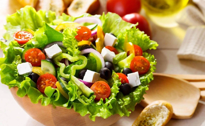 Gợi ý một số cách làm salad giảm cân nhanh gọn, ít tốn thời gian 3