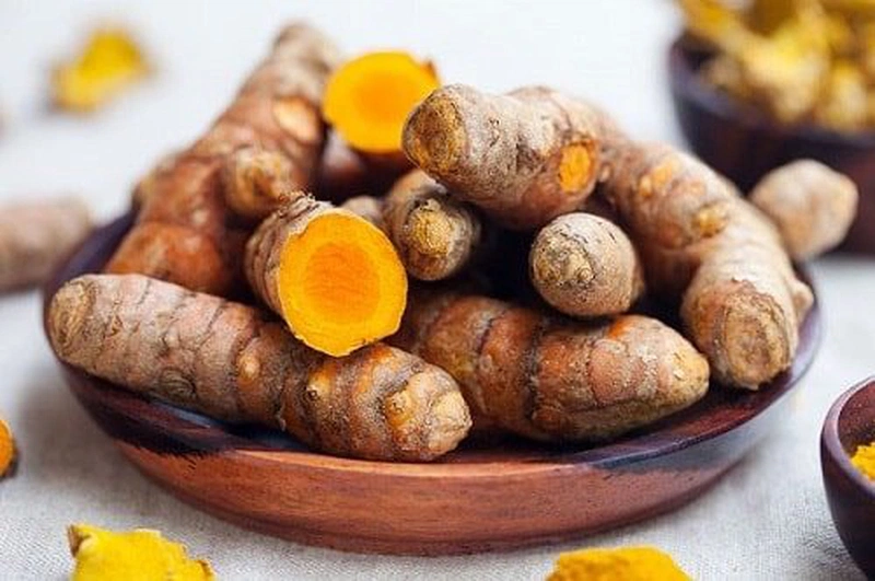 Nặn mụn xong nên làm gì để giữ cho da không thâm? 3